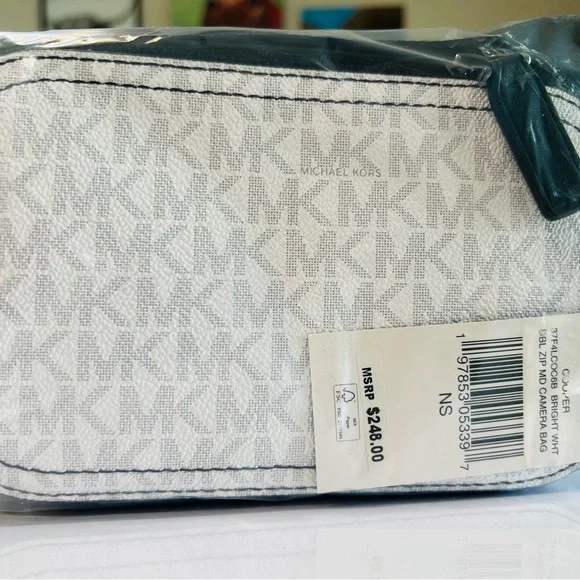 Michael Kors White Double Zip Crossbody Camera Bag “Cooper” New - Picture 3 of 3